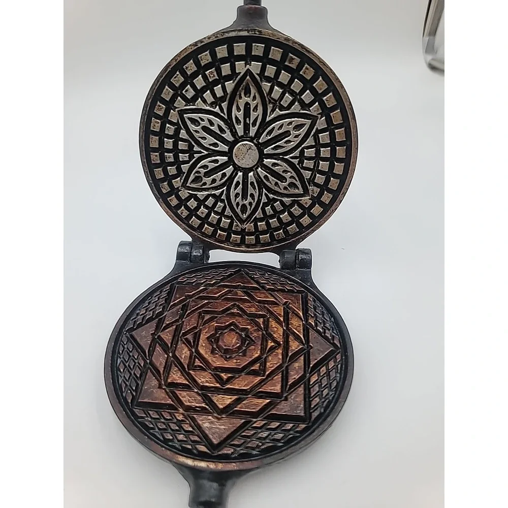 VTG Italian Pizzelle Maker Handheld Stove Top‎ Aluminum Cookie Waffle Iron